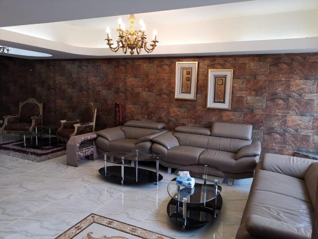 Televisión, chimenea