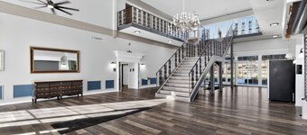 Lux Mins To Atrium Health & Charlotte Airport