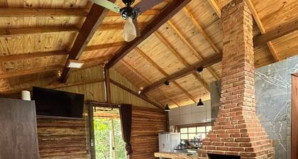 Mountain cabin with fireplace. Cozy Bermond House.