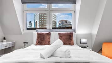 2 habitaciones, tabla de planchar con plancha, wifi y ropa de cama