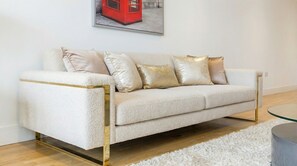 Smart TV - Modern 2-Bed Apartment  Canary Wharf Prime Location (London)