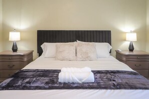 Iron/ironing board, WiFi, bed sheets - Relax & Recharge Retreat 4BR w/ Hot Tub (Tucson)