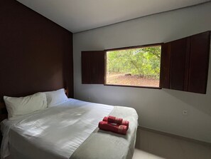 3 bedrooms, free WiFi, bed sheets - Relaxation, nature and swimming pool - Ranch in Chapada (São Jorge)