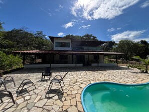 Alberca al aire libre 