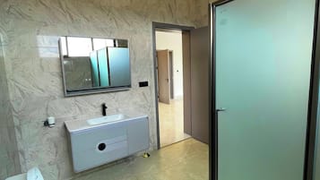 Free toiletries, hair dryer, towels, soap