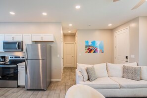 Interior - The One 313 (Glendale)