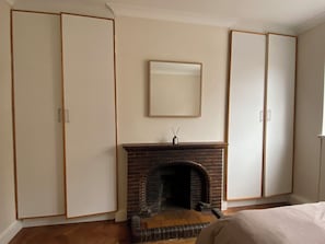 1 bedroom, iron/ironing board, WiFi, bed sheets - Near Borough Market- London Cozy Studio (London)