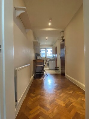 Interior - Near Borough Market- London Cozy Studio (London)