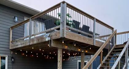 SF Social Haus Hot Tub • Arcade • Fire Pit Fun • Sleeps 11 - Downtown & Airport