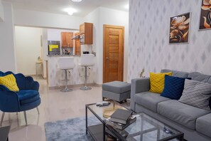 Living area - Charming 2-bedroom apartment with AC in gorgeous Santo Domingo (Santo Domingo)