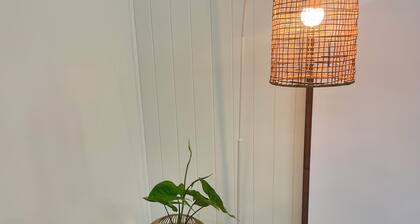 Superb 3-bedroom house with AC in charming Iluka