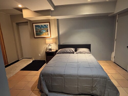 Terrific bicycle vacation house
in pleasant Oak View neighborhood adjacent Ojai.