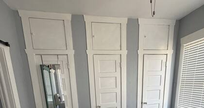 Historic, Cozy 1-bedroom house in delightful Fort Worth with AC & heating