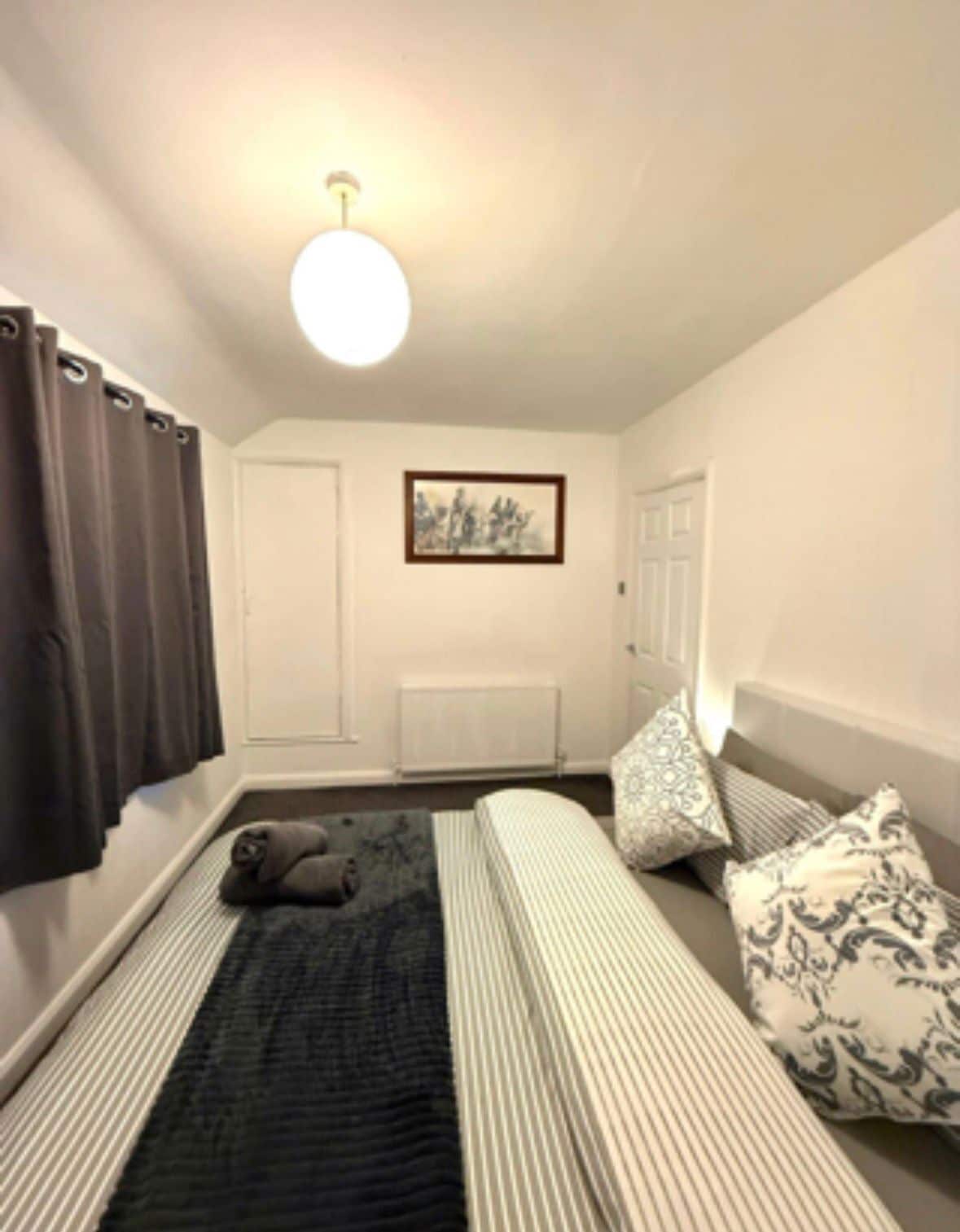 2 soverom, strykejern/-brett, wi-fi og sengetøy