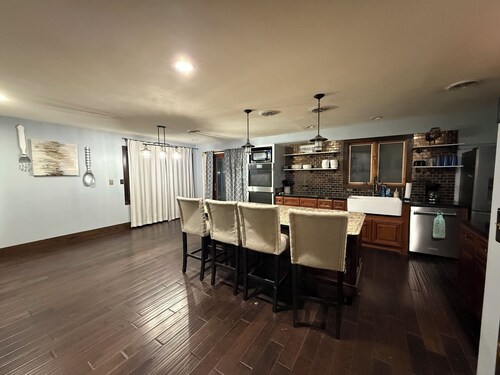 Modern 4-bedroom/5 bathroom Southern Farmhouse