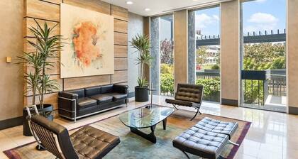 HIGHRISE, VIEW - DOORMAN AND COVERED PARKING