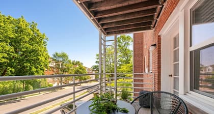2-bed Retreat, Free Parking near Georgetown