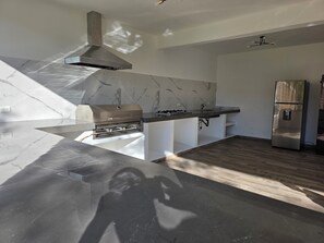 Microondas, horno y parrilla de estufa 