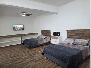 2 bedrooms, internet, bed sheets - Weekend or vacation home, with pool and large garden. (Tlayecac)