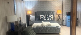 Cozy 1-bedroom studio in perfect Palisades Park with AC