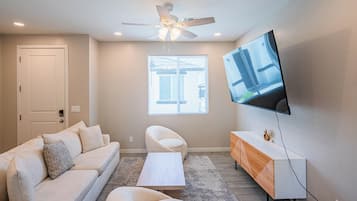 Apartment | Living area