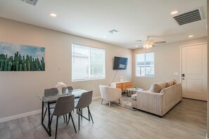 Living area - The One 411 (Glendale)