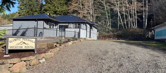 Olympic Peninsula Vacation Rental: Close to Water