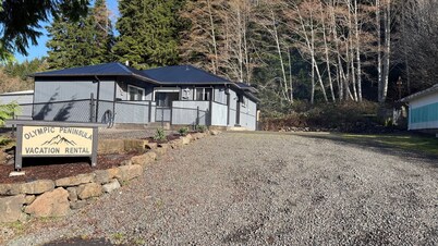 Olympic Peninsula Vacation Rental: Close to Water
