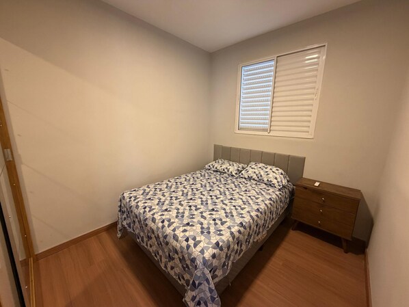 2 bedrooms, iron/ironing board, WiFi, bed sheets - Fully furnished apartment near Hospital de Amor. (Barretos)