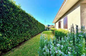Property grounds - Arenella Blu Holidays (Arenella)