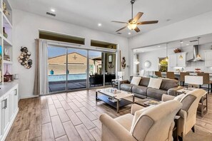 Interior - Cozy 2-Bedroom House with Home Office, AC, in 55+ Community, Rancho Mirage (Rancho Mirage)