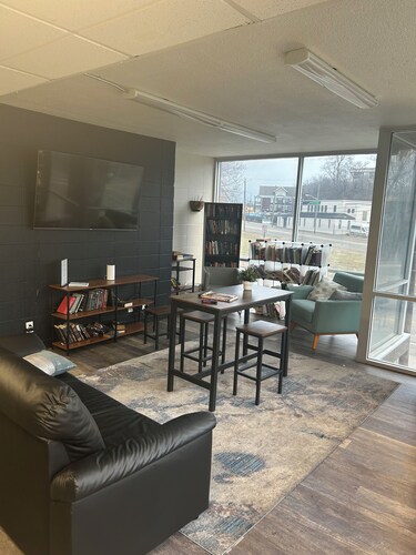 Cozy 1-bedroom apartment near downtown Cincinnati on the 10th floor 