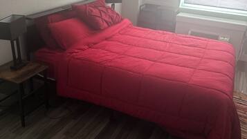 1 Schlafzimmer, Bügeleisen/Bügelbrett, kostenloses WLAN, Bettwäsche