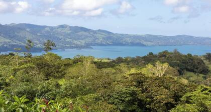5 bed / 4 bath villa, with pool & air conditioning. Amazing lake & volcano view!