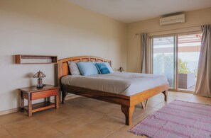 5 chambres, bureau, Wi-Fi gratuit, draps fournis