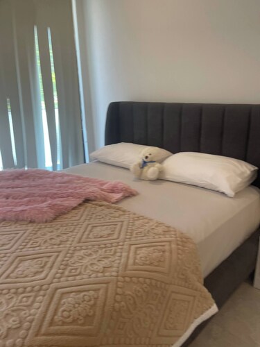 Room-bed and Comfort Style and Elegance