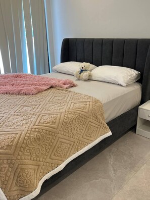 1 bedroom - Room-bed and Comfort Style and Elegance (Sydney)