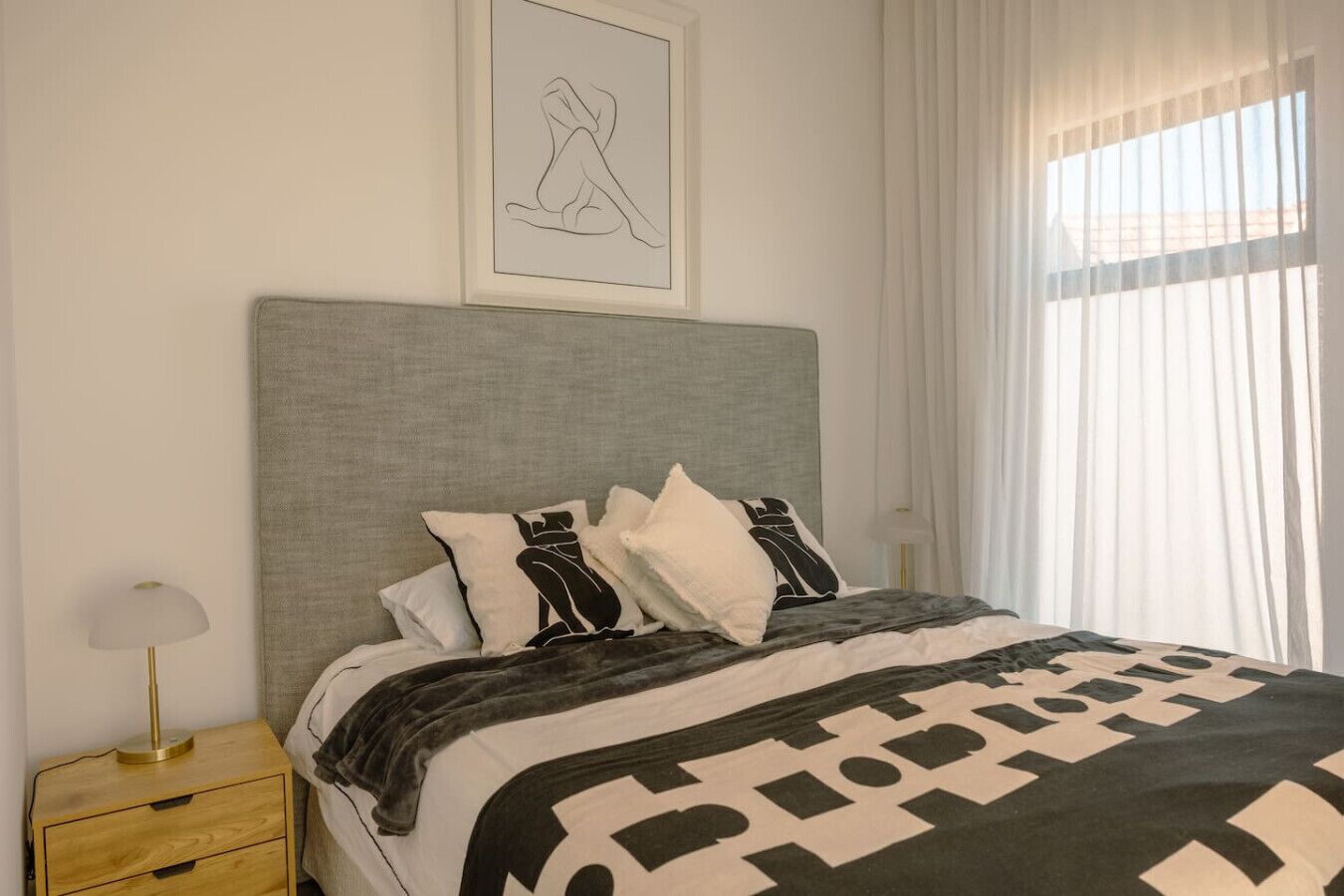 3 bedrooms, desk, iron/ironing board, travel cot