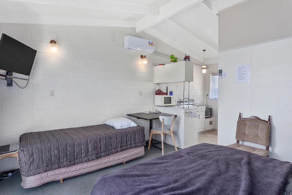 Comfort Triple Room, Multiple Beds, Non Smoking, Private Bathroom | Blackout drapes, iron/ironing board, free WiFi