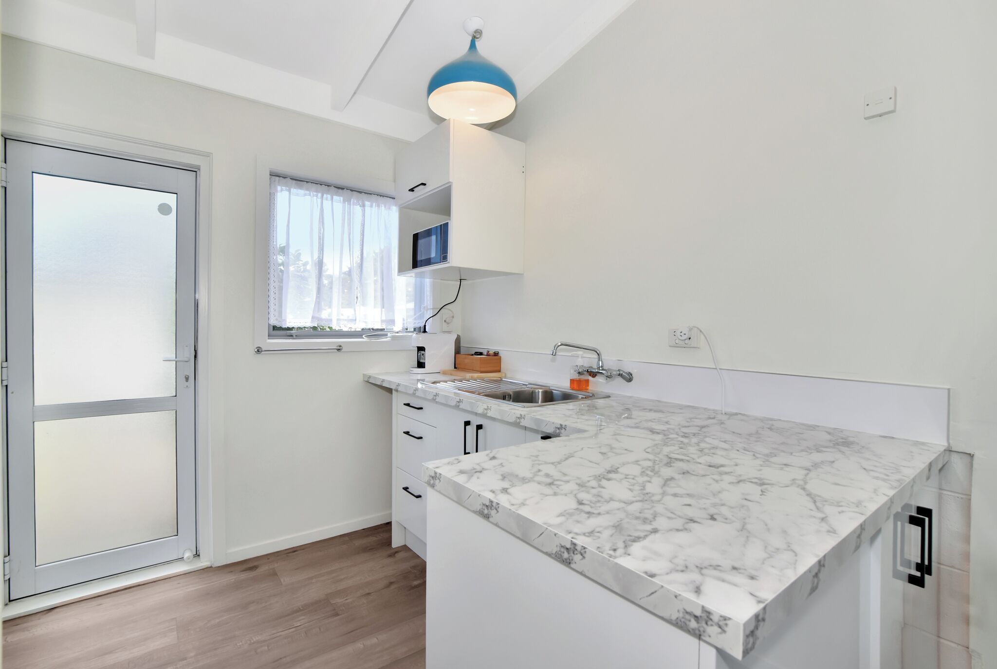 Comfort Double or Twin Room, 1 King Bed with Sofa bed, Non Smoking, Private Bathroom | Private kitchen | Fridge, microwave