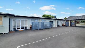 Family Room, Multiple Beds, Non Smoking, Private Bathroom