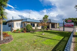 Exterior - NauMai Motel (Whakatane)