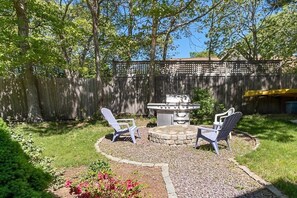 Terrace/patio - Beautiful 4 BR/4 BA Modern Victorian: The Mack on Winemack (Oak Bluffs)
