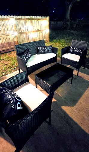 Terrace/patio - Modern 2BR/2BA Home. Backyard, Patio, 500 Mbps. Near VBC, Arsenal & Space Center (Huntsville)