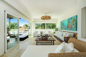 Smart TV - Beachfront Luxury Penthouse w/ Ocean Views (Cabarete)