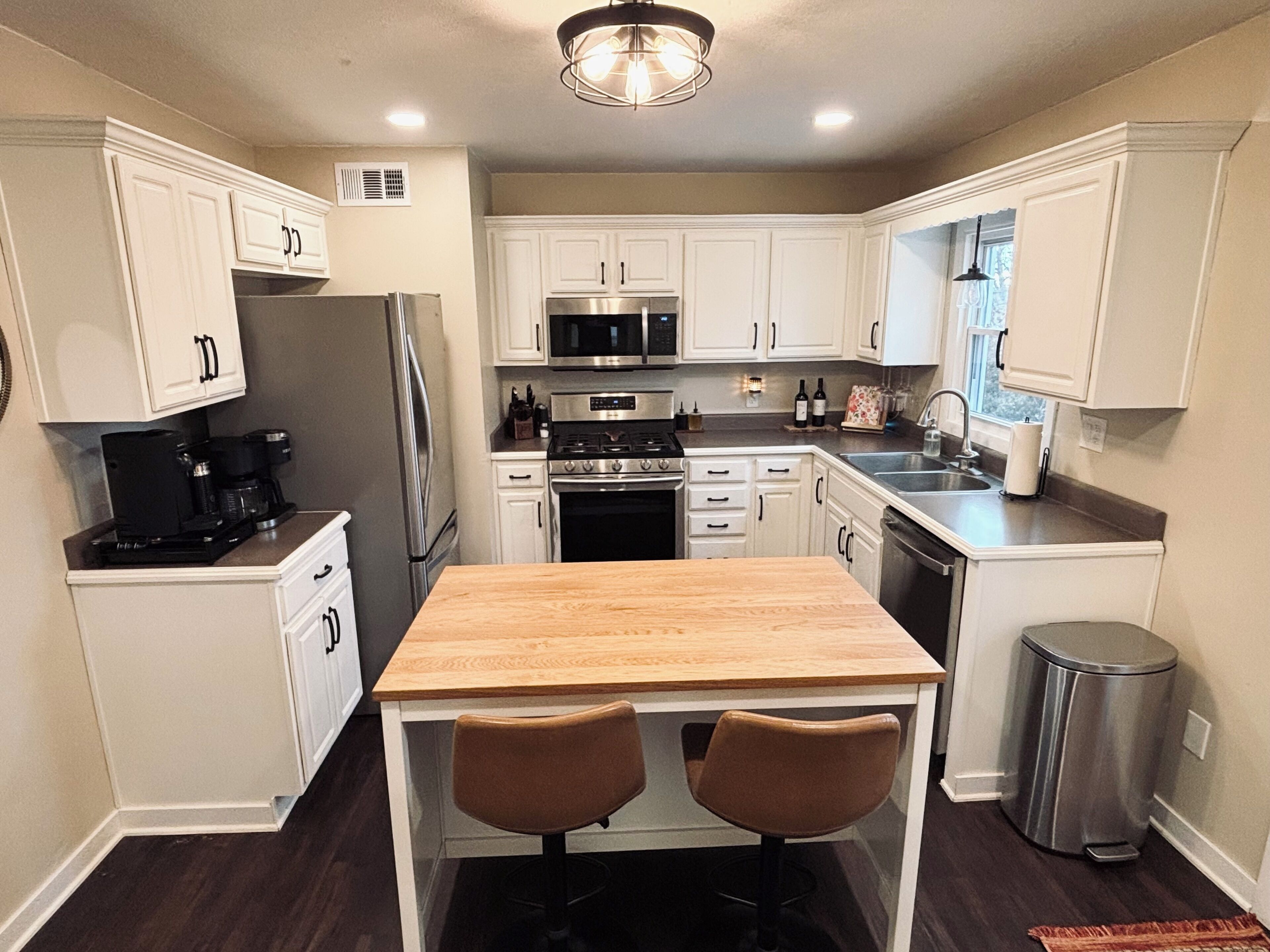 Microwave, oven, stovetop, dishwasher