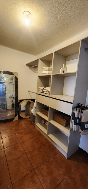 Interior - Casa Victoria, accommodation very close to Antigua with spectacular views! (Alotenango)