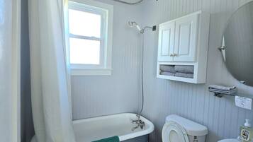 Towels, toilet paper