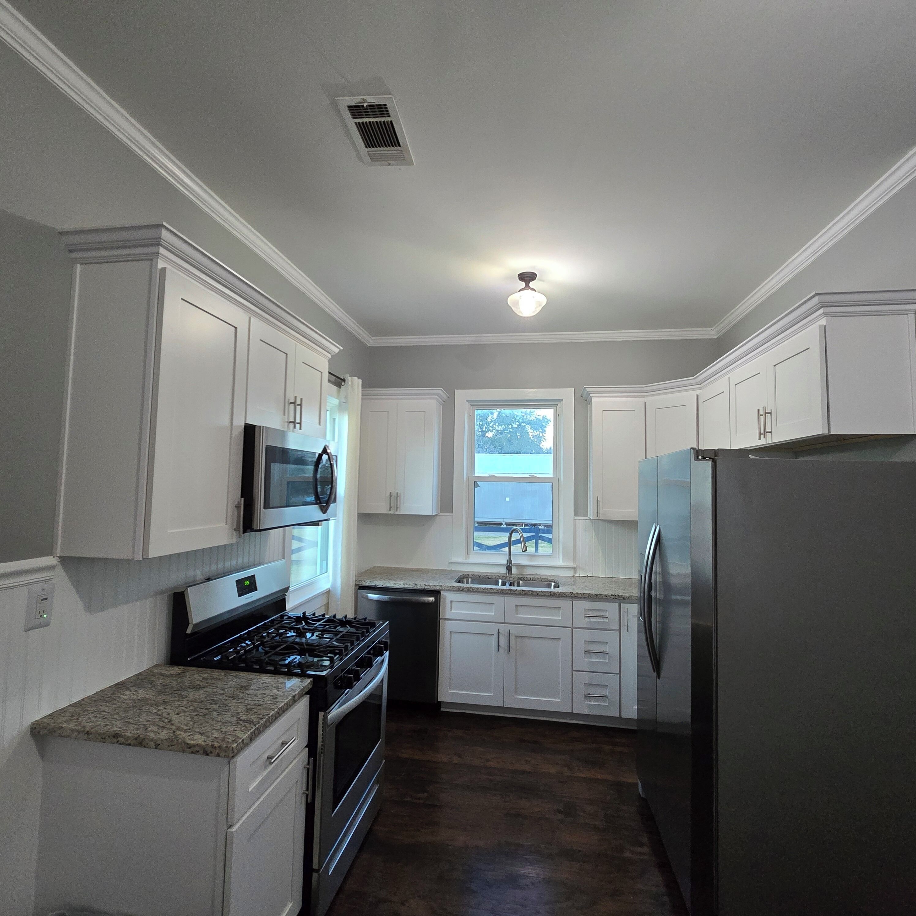 Microwave, oven, stovetop, dishwasher