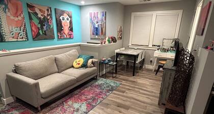 Sexy 2-story ADU in Santa Clara, only 5.5 miles to Levi Stadium for Super Bowl!